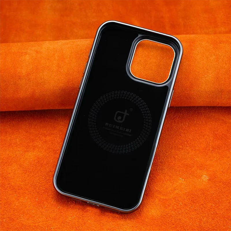 كفر جلدي مغناطيسي مع حامل لهاتف iPhone 16 Pro Max كفر فاخر مع حامل عرض مدمج غطاء iPhone 16 Pro Max بقاعدة مغناطيسية وظهر جلدي