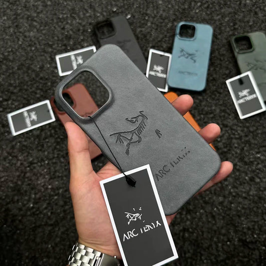 غطاء هاتف iPhone 16 Pro Max جلدي نصف حماية